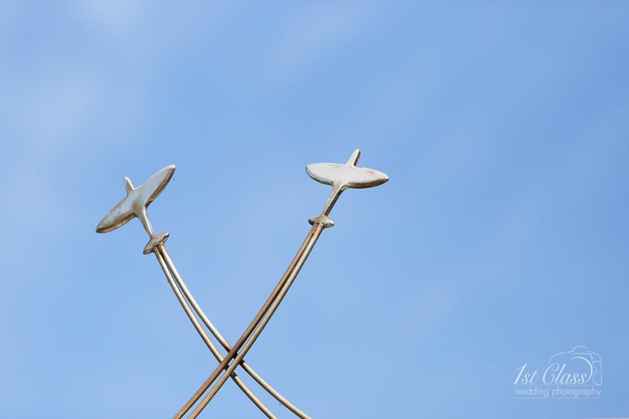 The Aviator Hotel Sywell Bagian luar foto