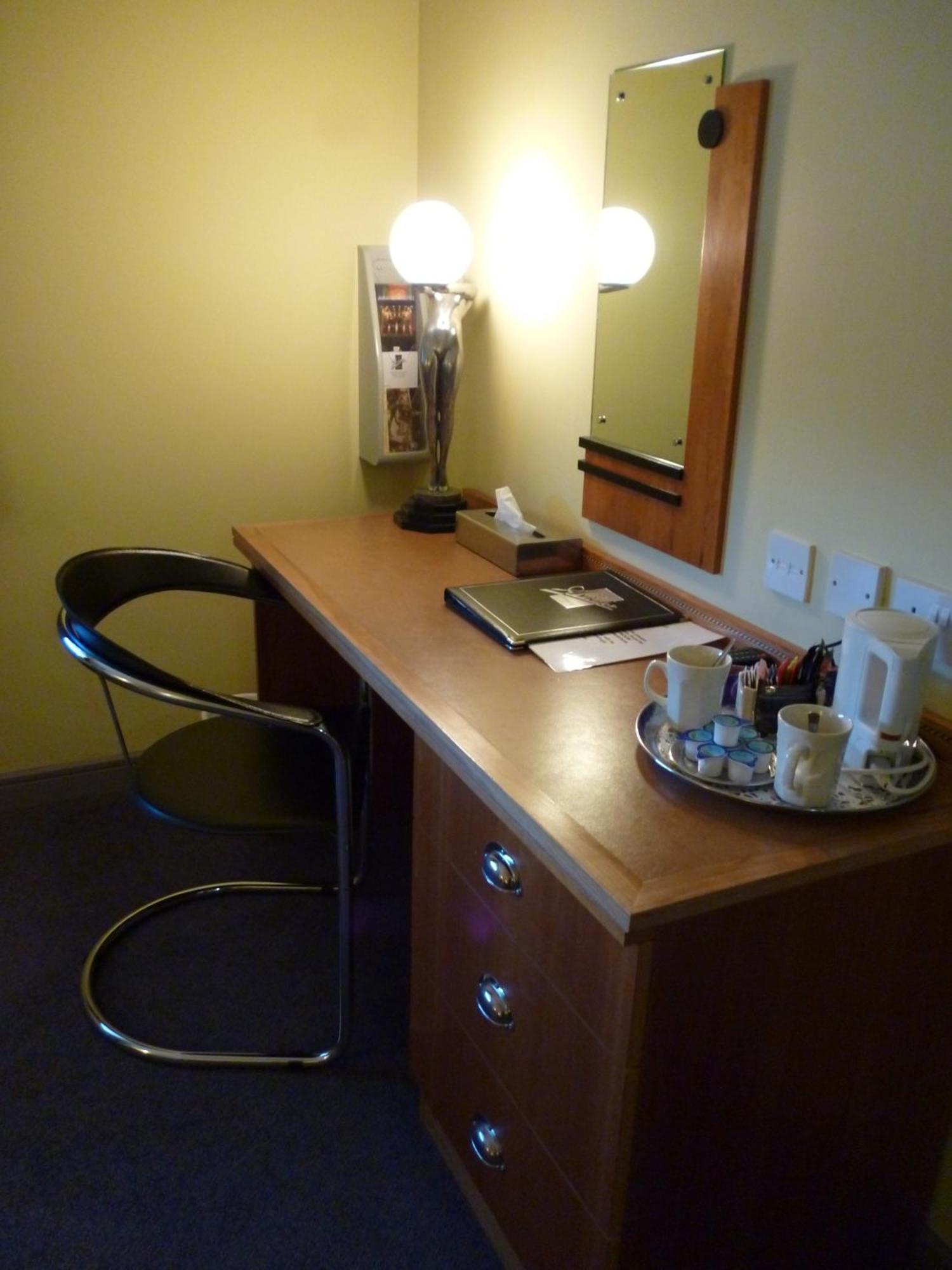 The Aviator Hotel Sywell Bagian luar foto
